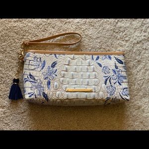 Brahmin clutch